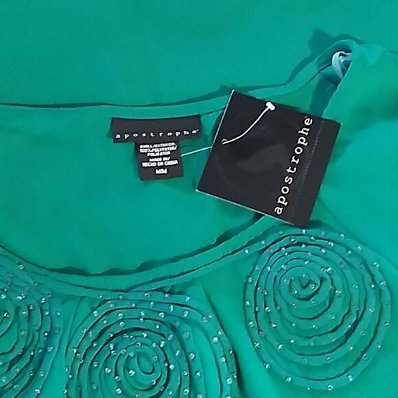 Apostrophe swirl neck green bell sleeve blouse - Picture 6 of 11